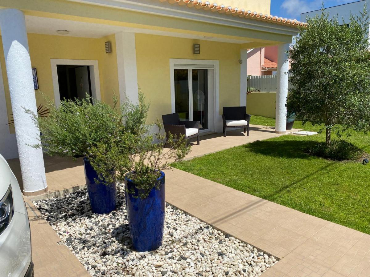 Zion Guest House Алмада Екстериор снимка