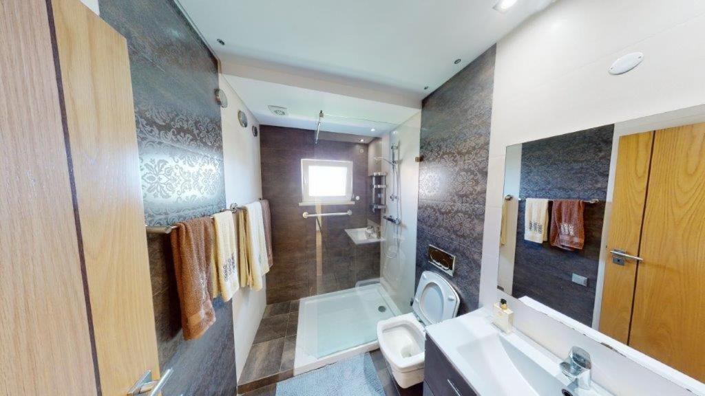 Zion Guest House Алмада Екстериор снимка